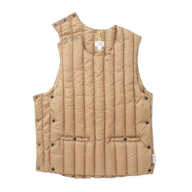 Rocky Mountain Featherbed - SIX MONTH VEST PULLOVER 輕羽絨側開式 