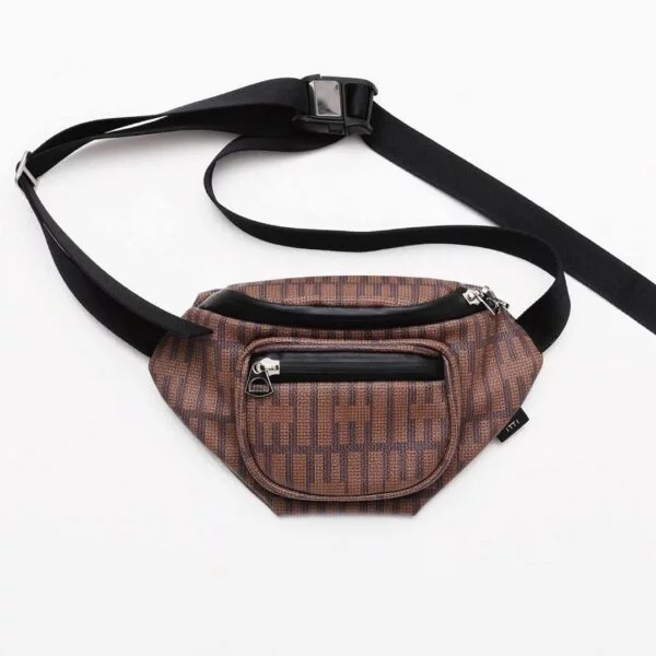 ITTI – JUDIE COIN BODY POUCH / 腰包 斜肩包 / 棕色 3