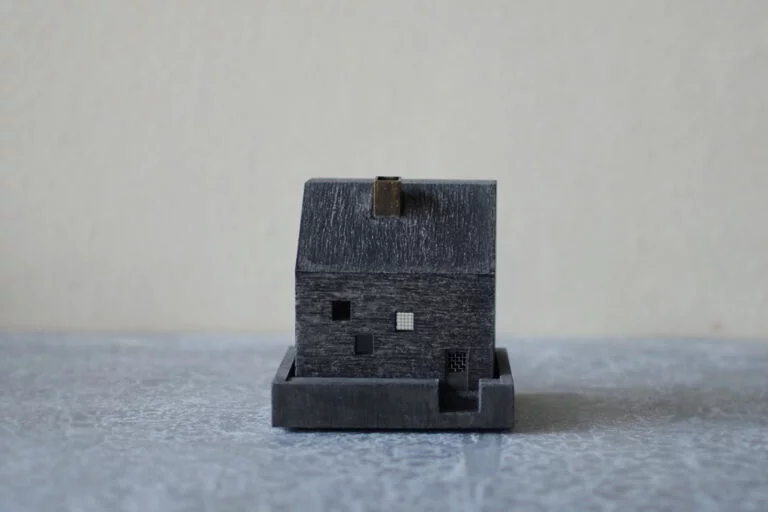 Motif - COTTAGE INCENSE POT ( SUMI ) / 黑灰款 1