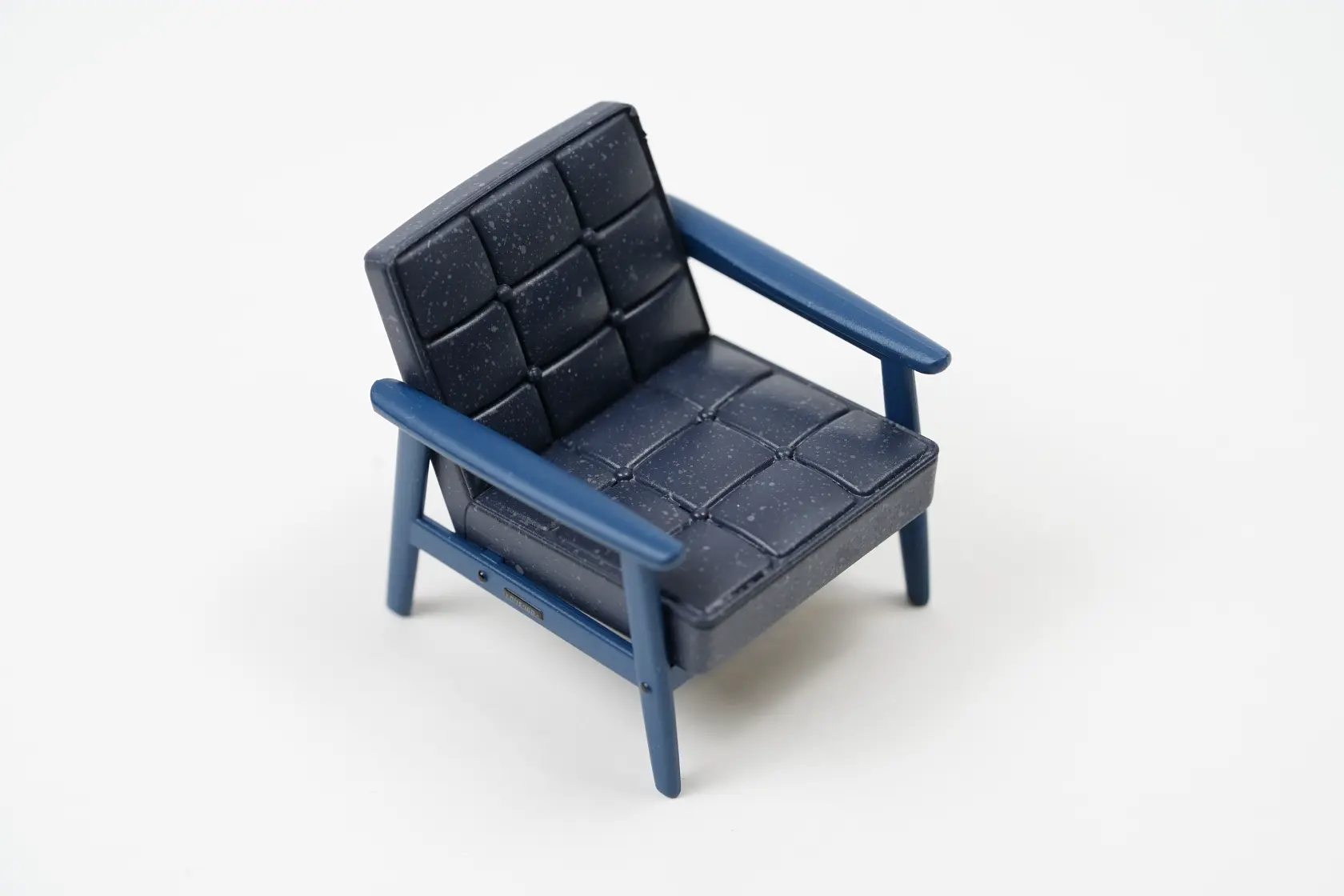 kenelephant - K chair 60th Anniversary 60周年 Karimoku 品牌聯名款 扭蛋（6 種款式） 32