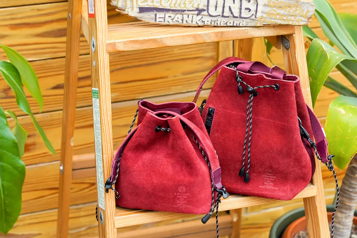 AS2OV 第八系列 – WATER PROOF SUEDE MINI DRAW STRING SHOULDER / 防潑水麂皮水桶迷你小包 86